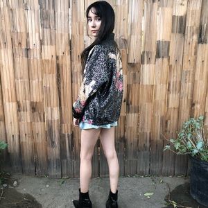 💥Reversible bomber jacket!💥